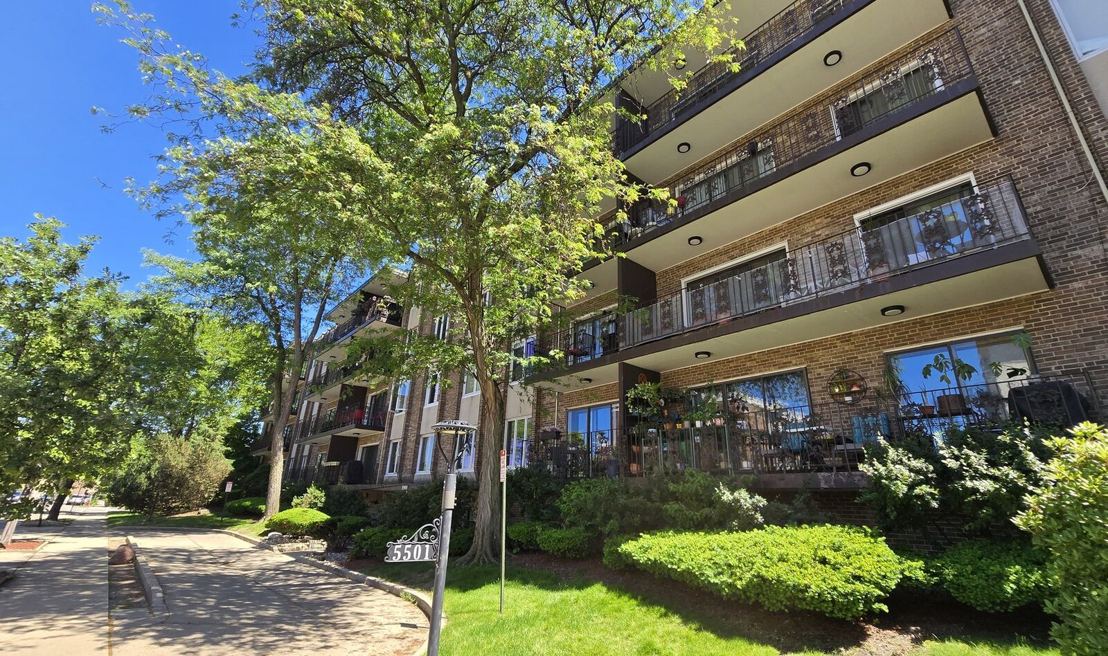 Property Photo: 5501 Lincoln Avenue 404 IL 60053