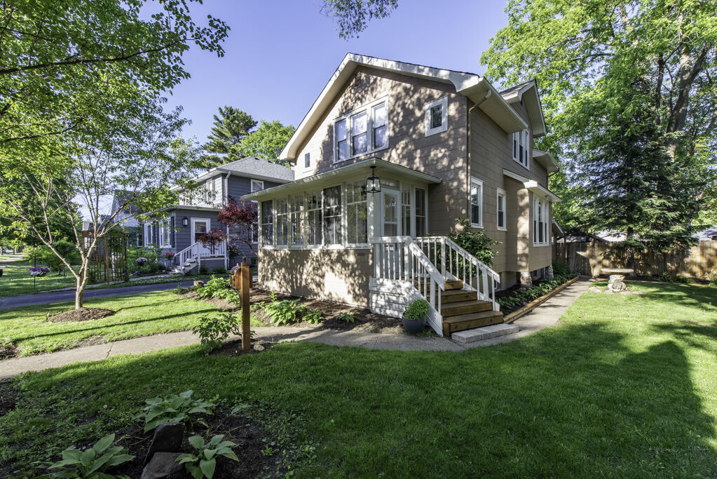 Property Photo:  2613 Elim Avenue  IL 60099 