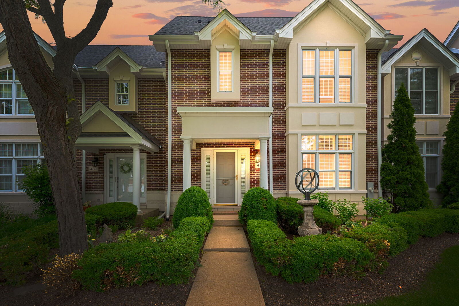 Property Photo:  430 Park Avenue  IL 60514 