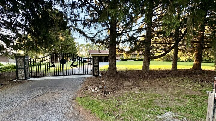Property Photo:  55 Dawn Avenue  IL 60545 