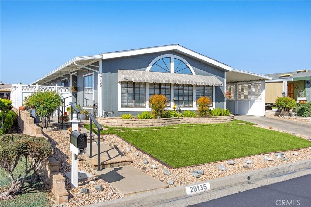 Property Photo:  29135 Via Zapata  CA 92563 