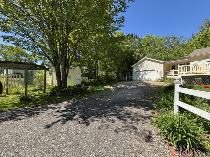 Property Photo:  281 Mt Ephraim Road  ME 04974 