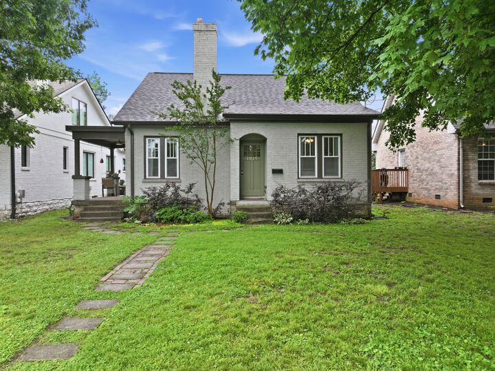 Property Photo:  1010 Maxwell Ave  TN 37206 