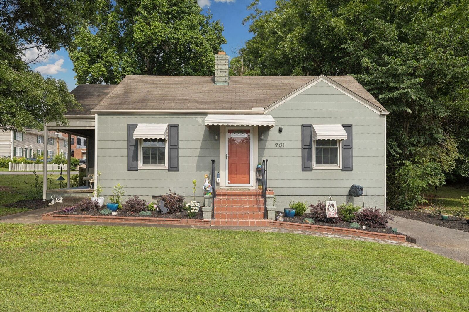 Property Photo:  901 Emmett Avenue NW  TN 37311 