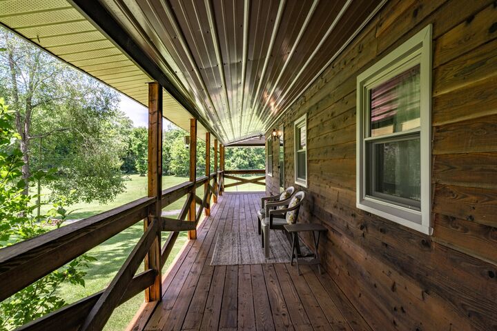 Property Photo:  720 Nix Lane  TN 37185 