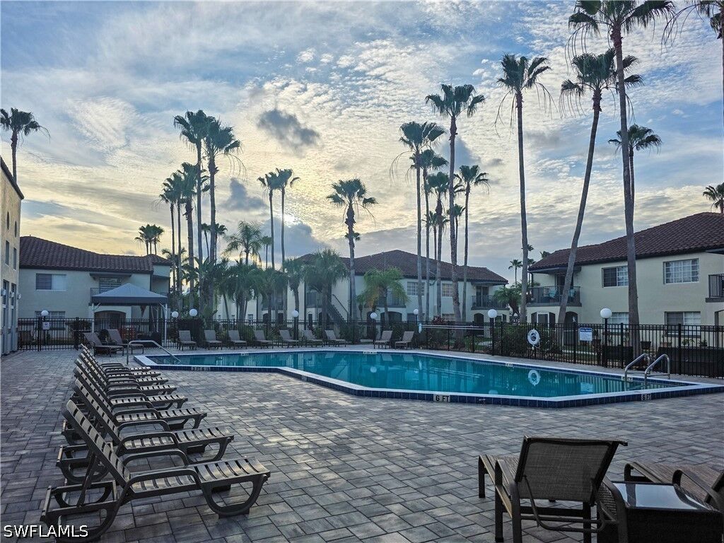 Property Photo: 3407 Winkler Avenue 304 FL 33916