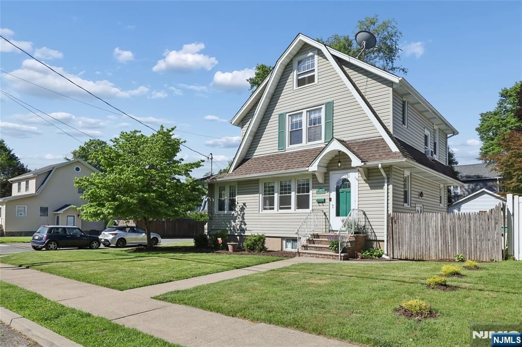 Property Photo:  142 Kensington Avenue  NJ 07648 