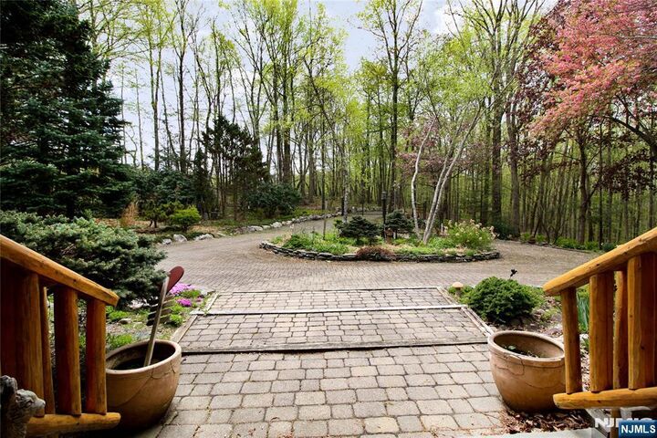 Property Photo:  31 Kent Road  NJ 07860 