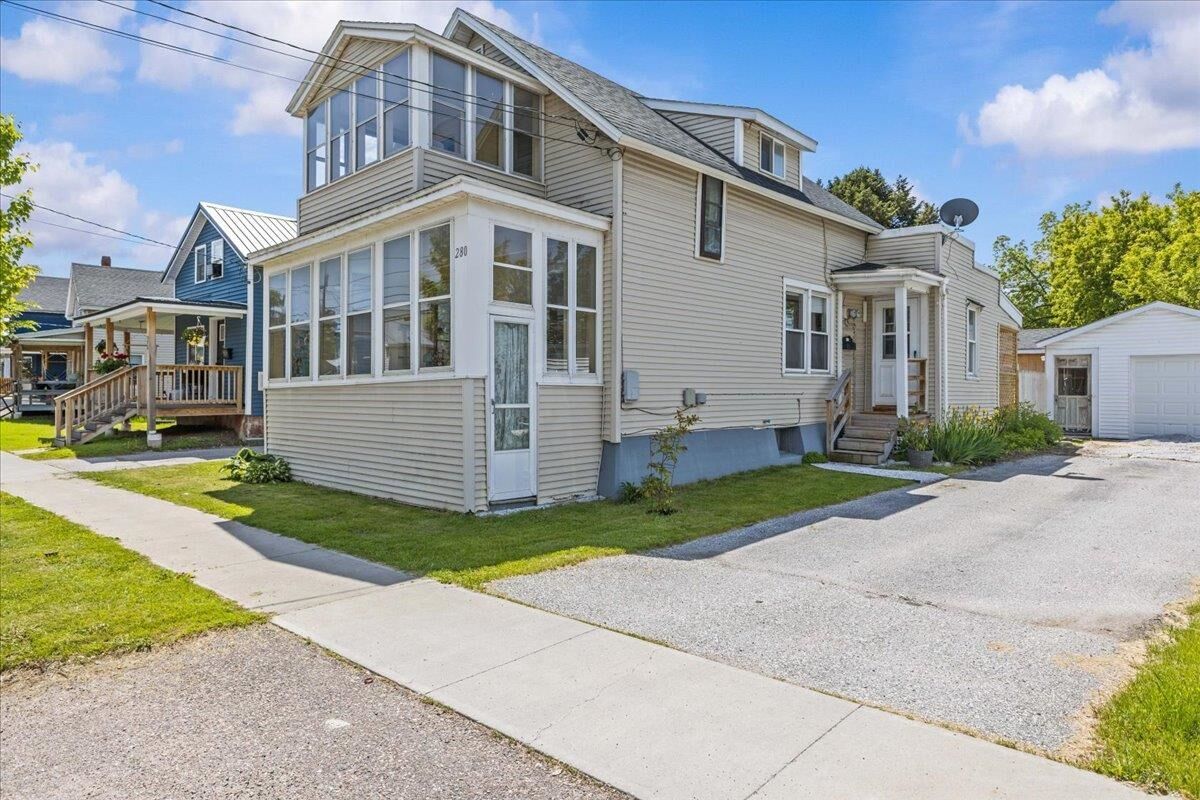 Property Photo:  280 Lake Street  VT 05478 