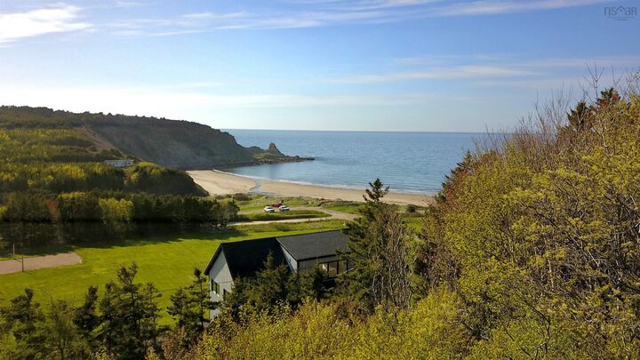 25-1 Chimney Corner Beach Road — photo 1