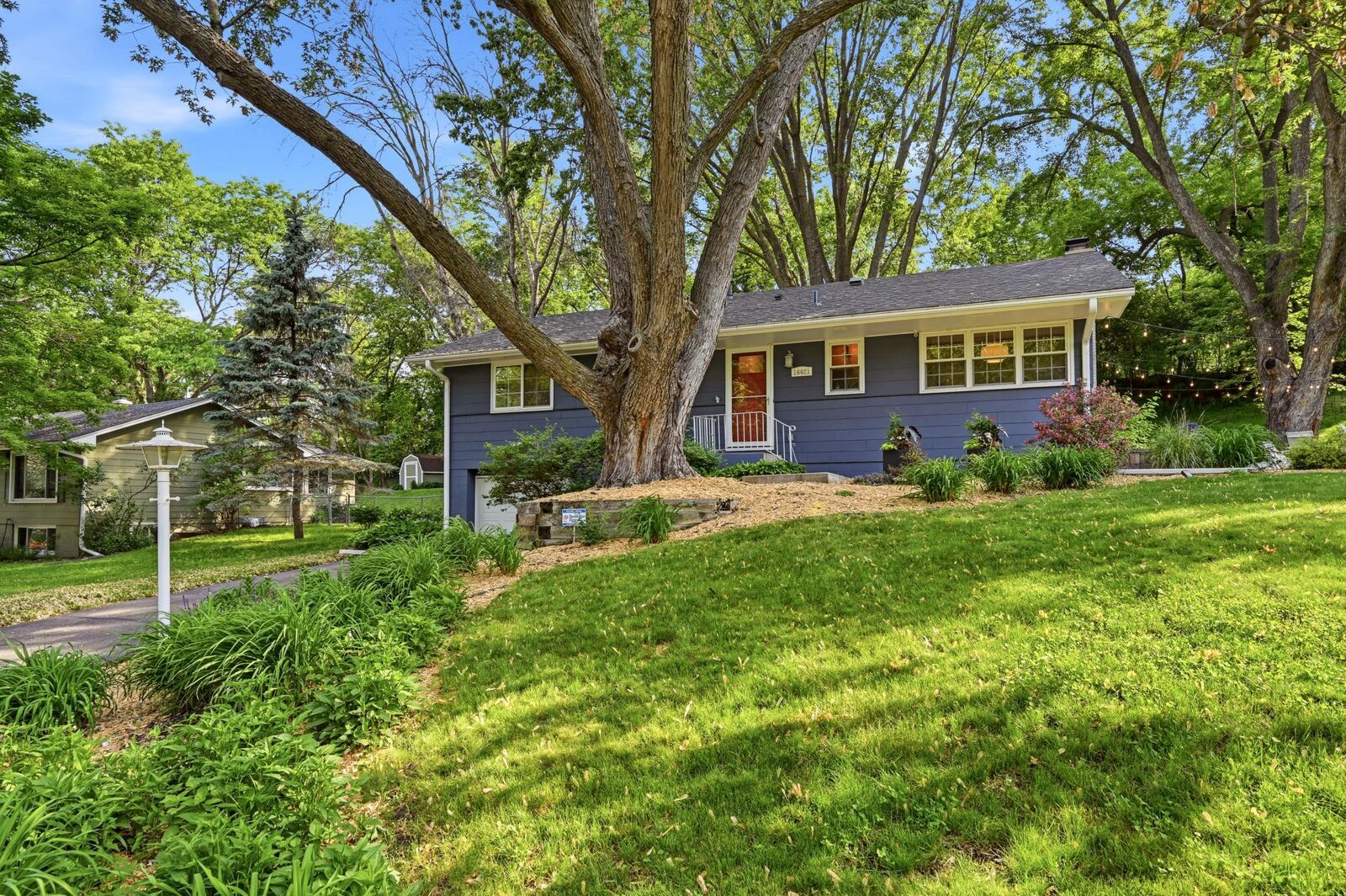 Property Photo:  16421 Norwood Lane  MN 55345 