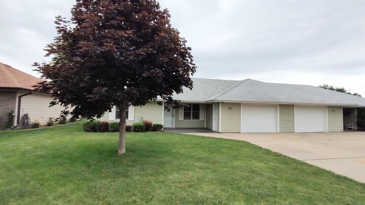 Property Photo:  322 Lakeshore Dr.  SD 57049 