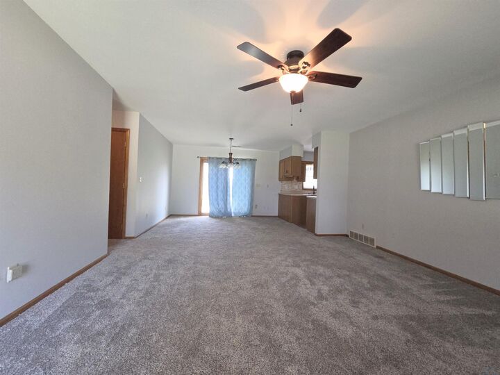 Property Photo:  322 Lakeshore Dr.  SD 57049 