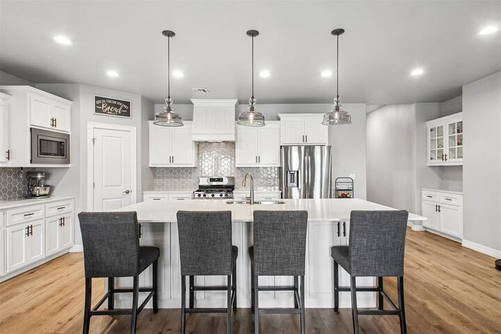 Property Photo:  11225 SW 30th Street  OK 73099 