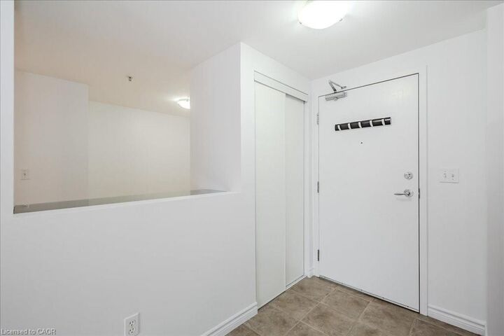 Property Photo:  41 Goodwin Drive 202  ON N1L 0E7 