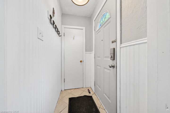 Property Photo:  420 Upper Gage Avenue  ON L8V 4H9 