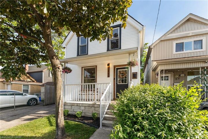 Property Photo:  160 Britannia Avenue  ON L8H 1X1 