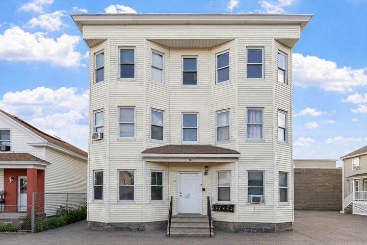 Property Photo:  10 Kempton Ct  MA 01841 