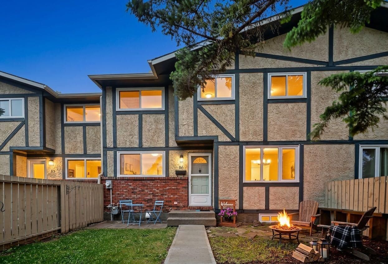 Property Photo:  203 Lynnview Road SE 86  AB T2C 2C6 