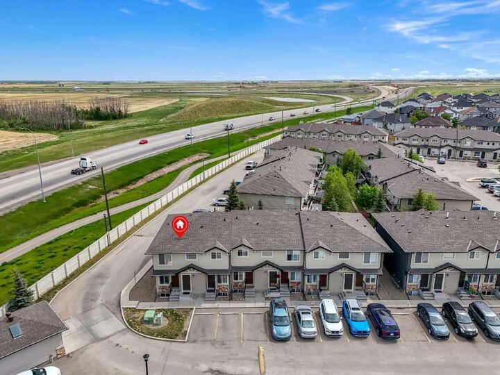Property Photo: 312 Saddlebrook Point NE AB T3H 3C7