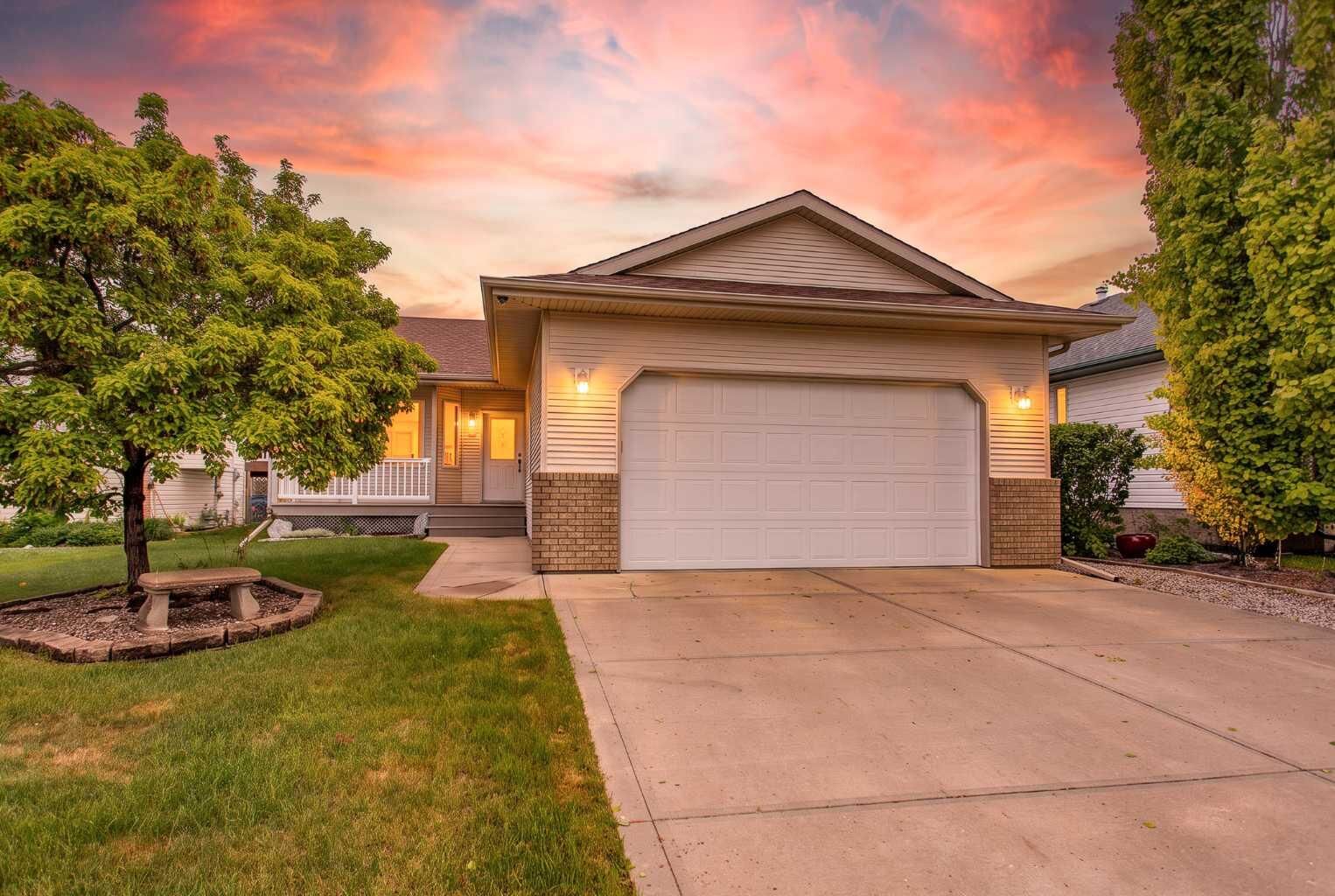 Property Photo: 189 Lampard Crescent AB T4R 2W6