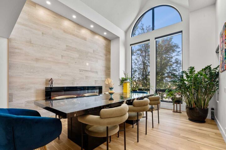 Property Photo: 931 Shawnee Drive SW AB T2Y 2G8