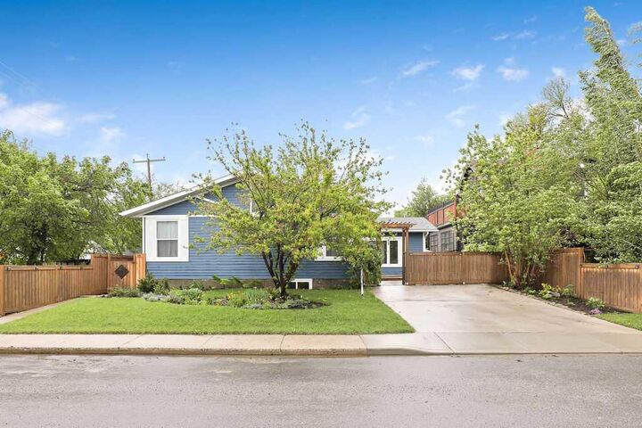 Photo de la propriété: 723 5 Avenue SW AB T1V 1B9