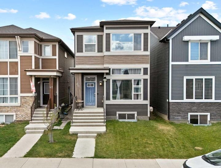 Property Photo:  46 Corner Meadows Common NE  AB T3N 1K1 