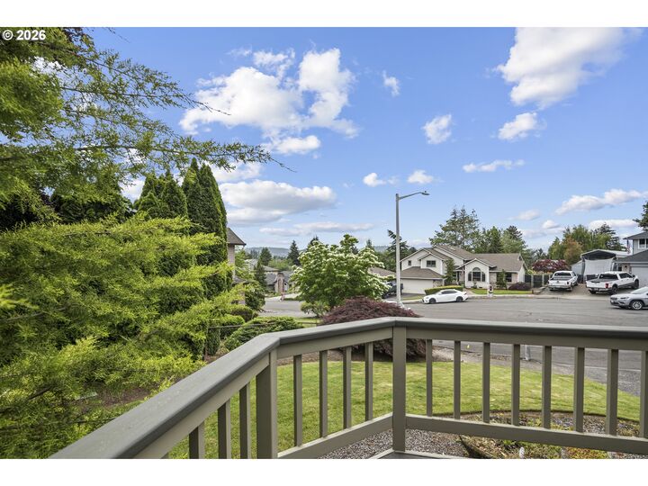Property Photo:  310 NE Greenway Dr  OR 97030 