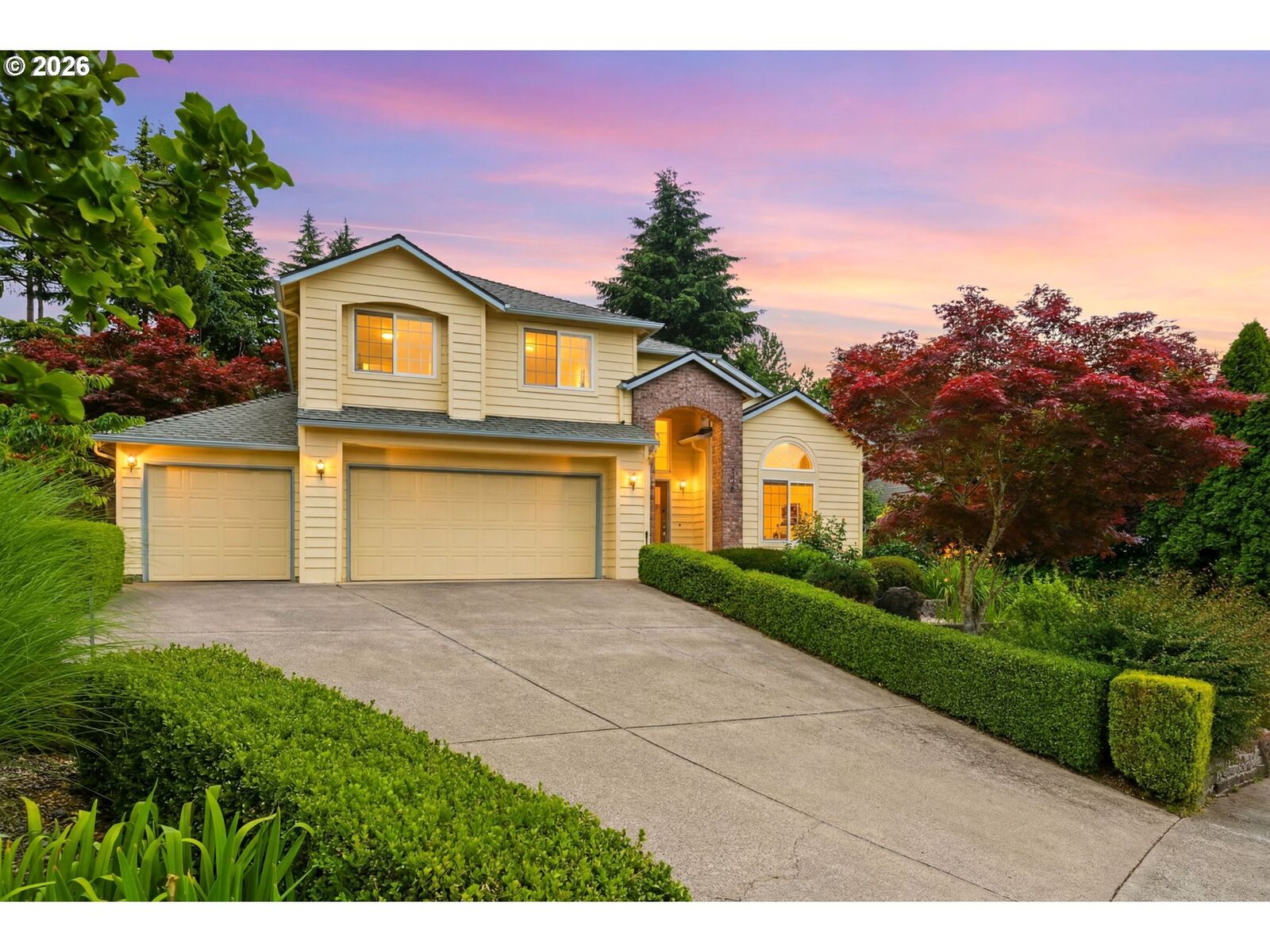Property Photo:  1500 NW Gregory Dr  WA 98665 
