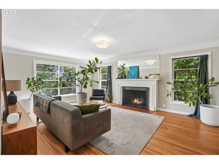 Property Photo:  7211 SW Brier Pl  OR 97219 
