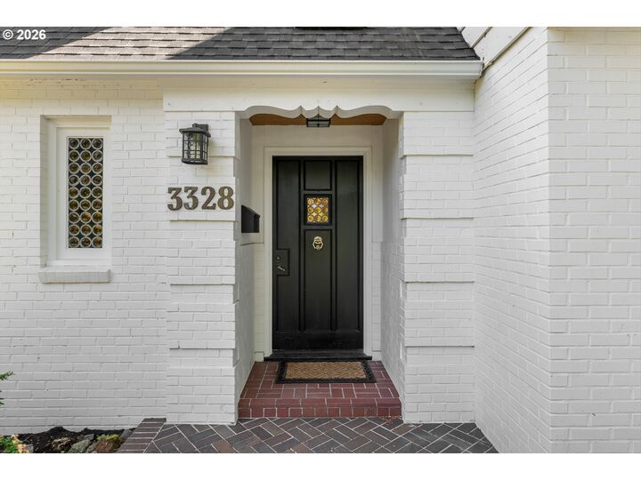 Property Photo: 3328 SE Crystal Springs Blvd OR 97202