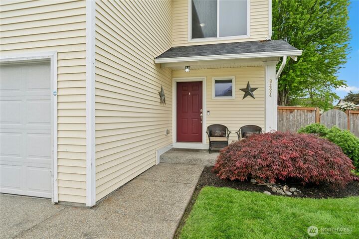 Property Photo:  9424  187th Street Ct E  WA 98375 