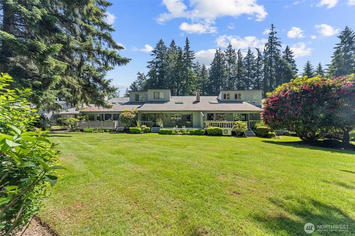 Property Photo:  909  30th Street NW 2C  WA 98335 