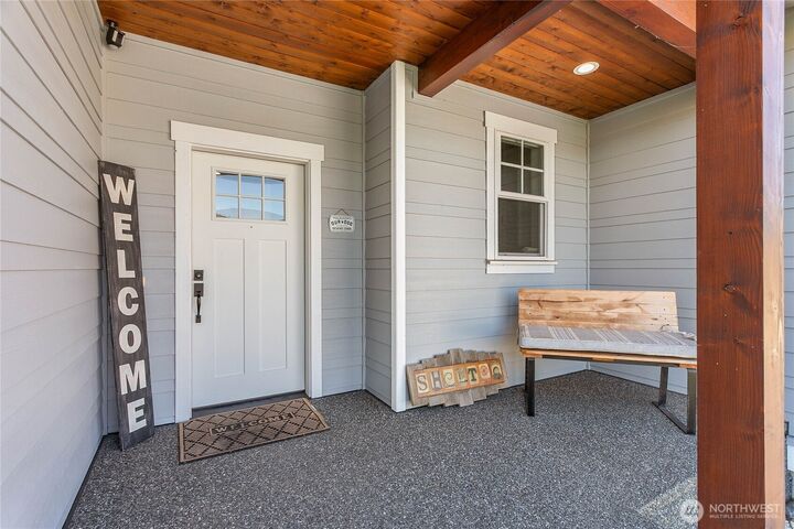 Property Photo:  801  Pine Crest Drive  WA 98247 