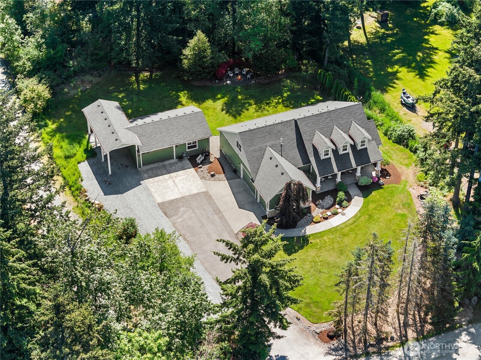 Property Photo: 16011 126th Avenue E WA 98374