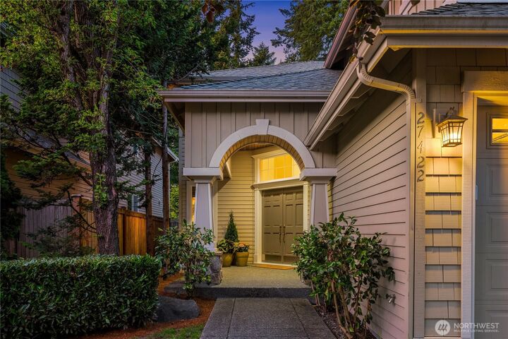 Property Photo:  27422 SE 8th Place  WA 98075 