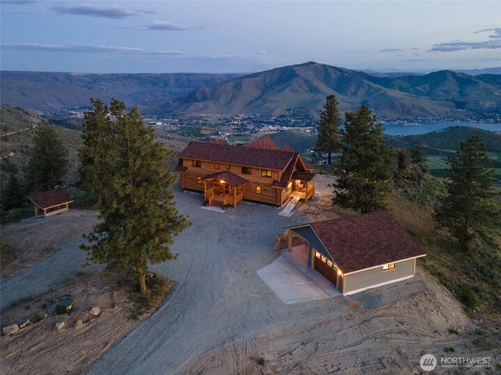 Property Photo: 1831 Cottontail Lane WA 98816