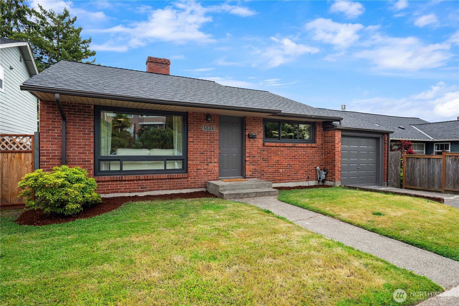 Property Photo: 5028 41st Avenue SW WA 98136