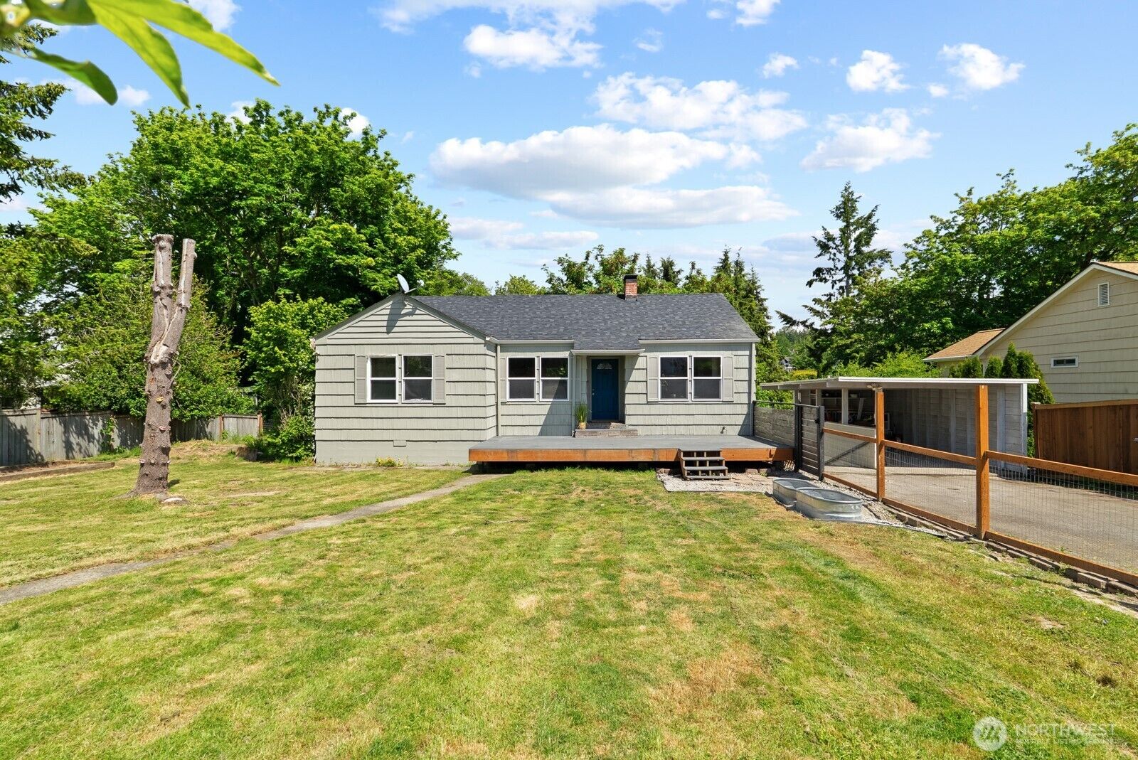 Property Photo: 307 4th Street WA 98388