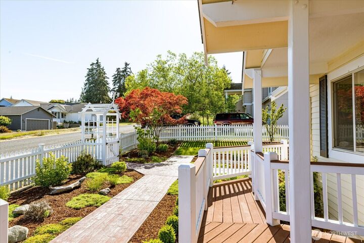 Property Photo: 1355 Sealawn Boulevard WA 98249