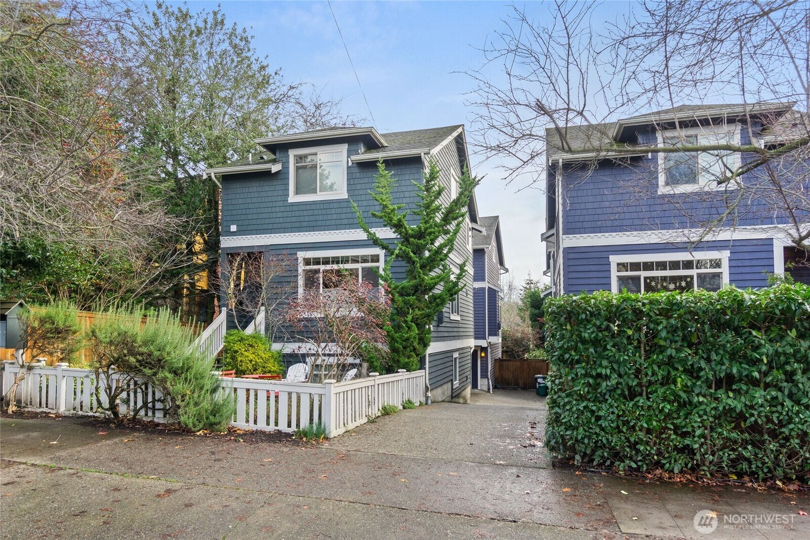 Property Photo:  524  25th Avenue S  WA 98144 