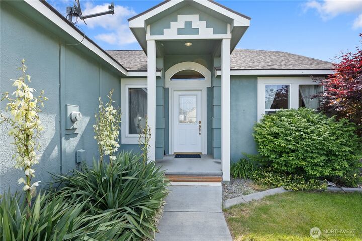Property Photo: 1515 S Judith Street WA 98837