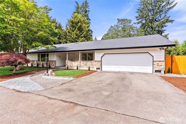 Property Photo:  9701  Lake Steilacoom Drive SW  WA 98498 