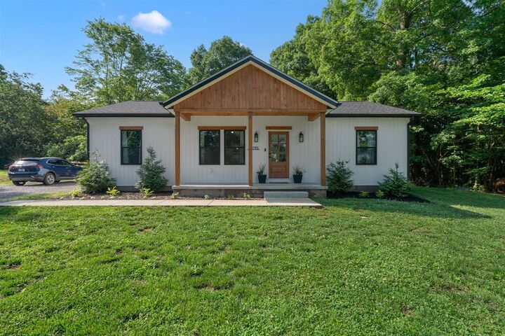 Property Photo:  2795 Franklin Road  KY 42164 