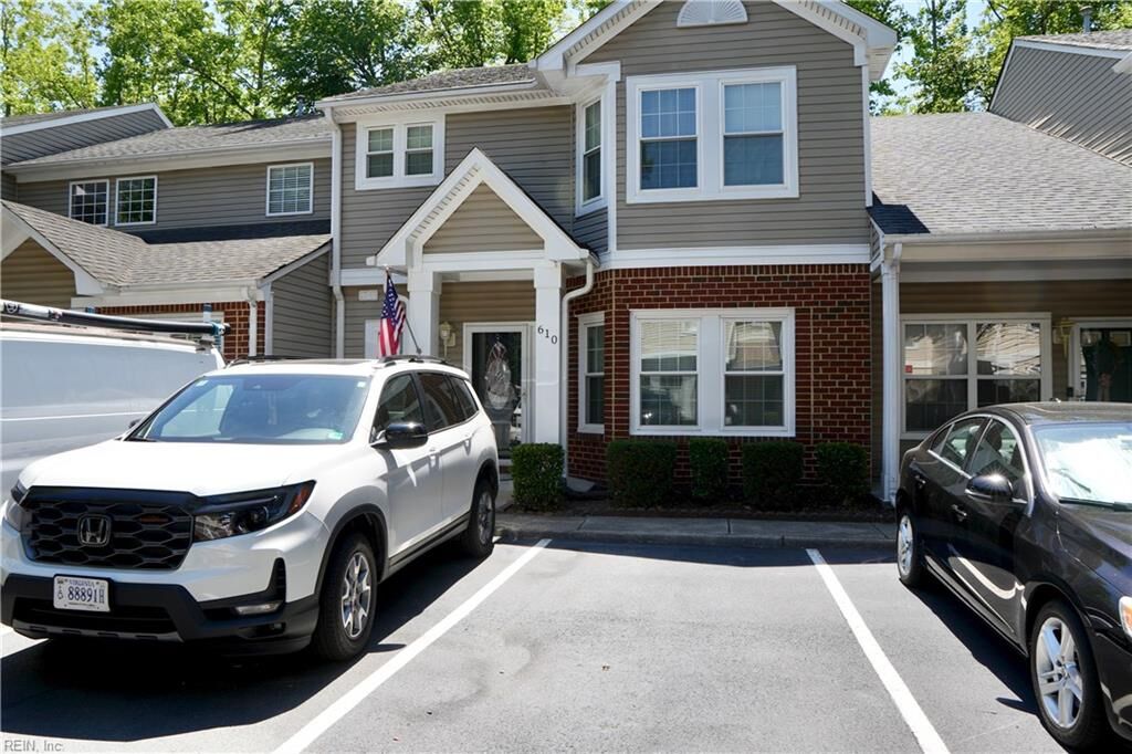 Property Photo:  610 Station Square Ct  VA 23320 