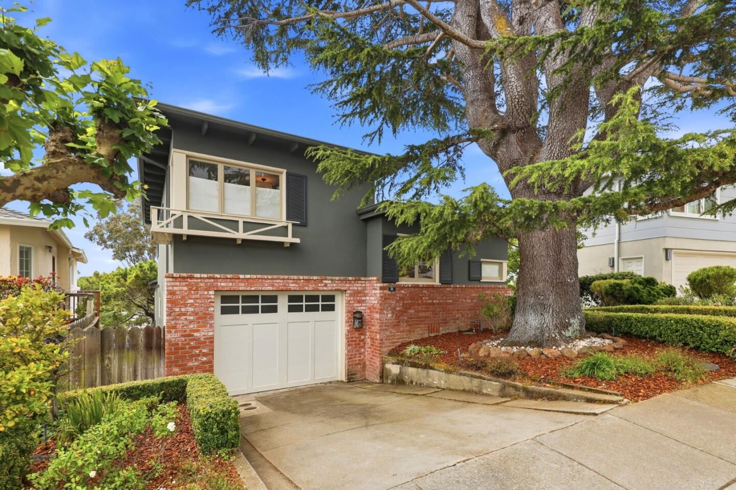 Property Photo:  68 El Bonito Way  CA 94030 