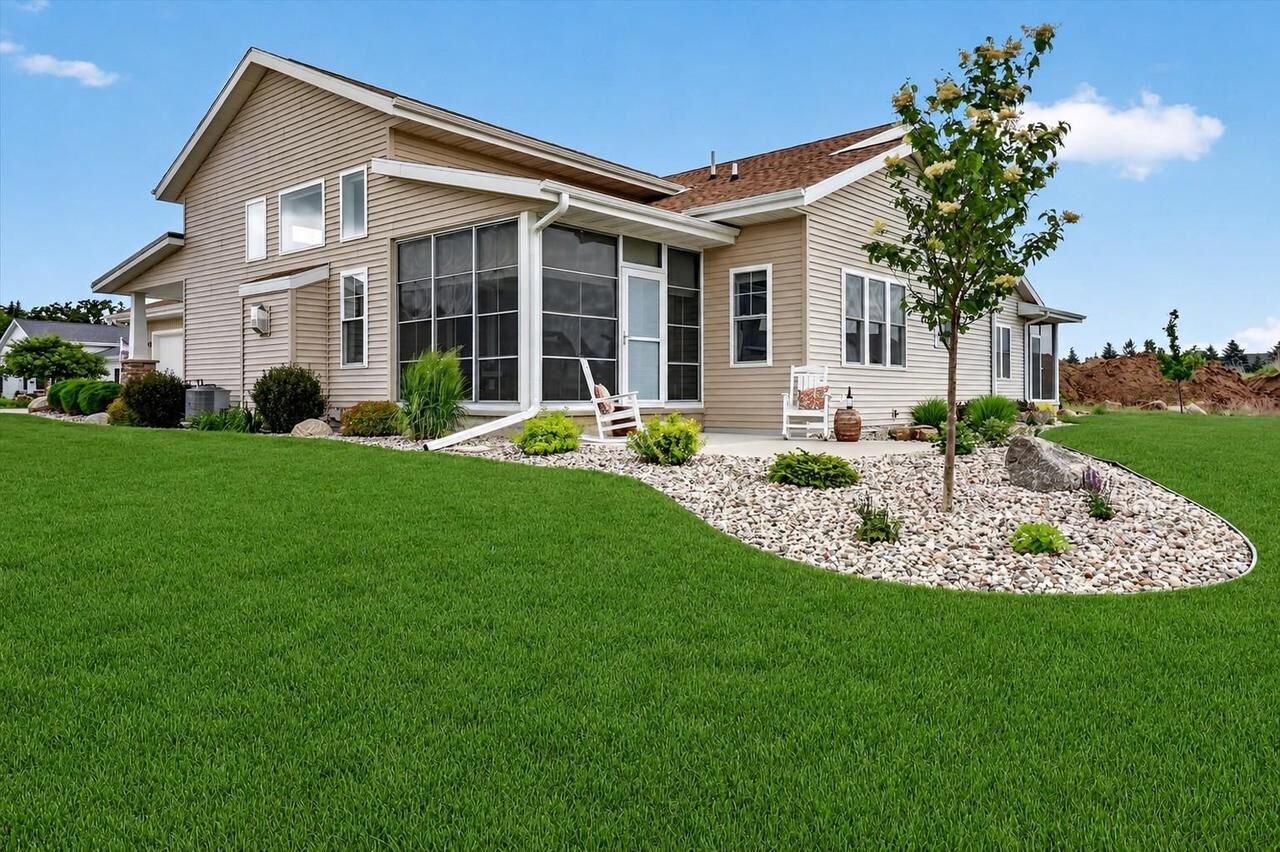 Property Photo: 3704 Newcastle Drive WI 53546