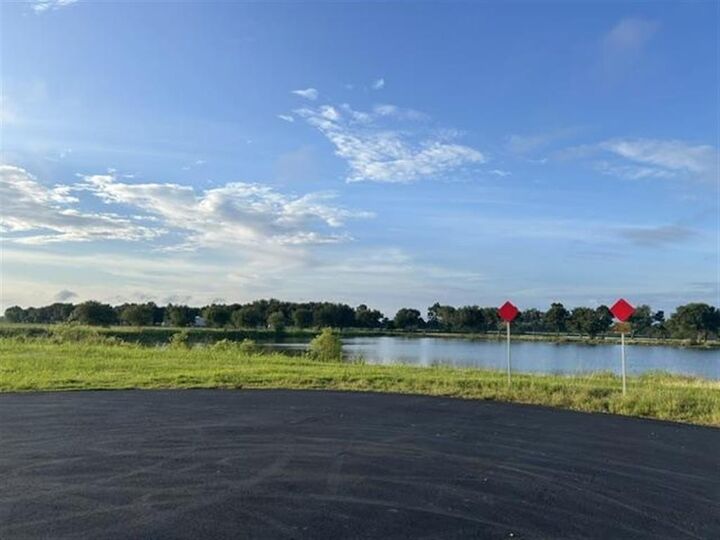 Property Photo: 5144 Silver Willow Court LA 70647
