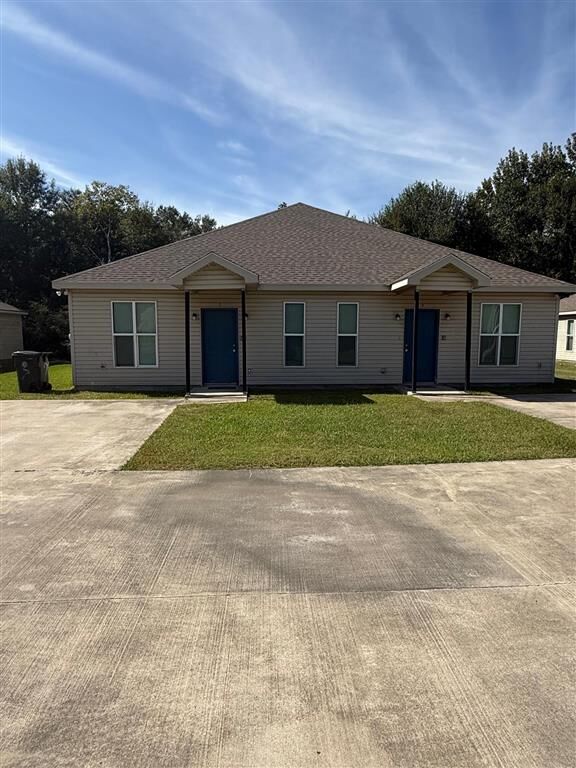 Property Photo: 2727 3rd Street 5 & 6 LA 70615